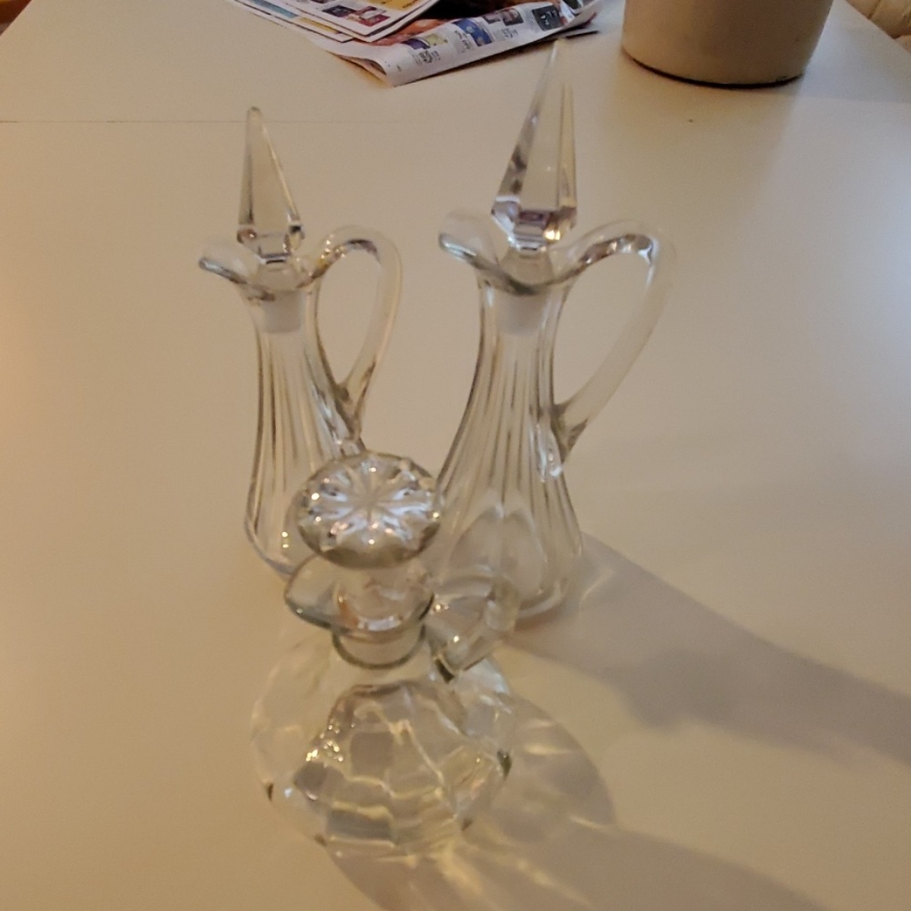 Crystal oil/vinager set